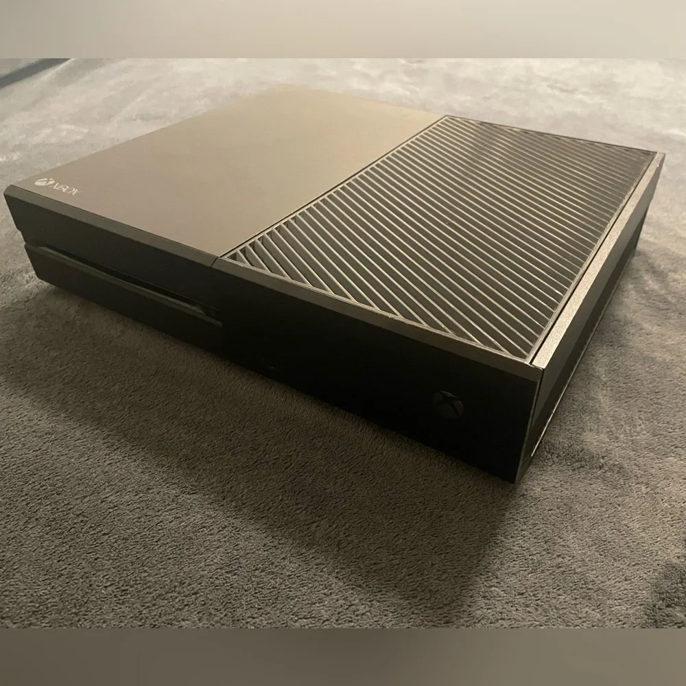 Xbox One - Picture 3 of 8